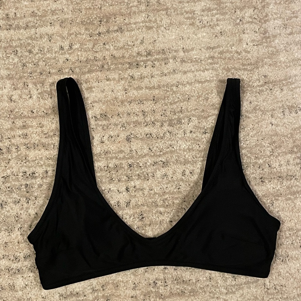 Women’s black bikini top